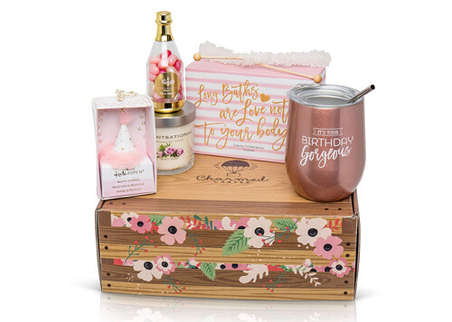 trendy-gift-box-for-her.jpg